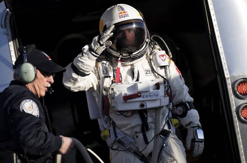 極限運動》13年前「從太空跳回地球」 超音速男鮑加納意外身亡