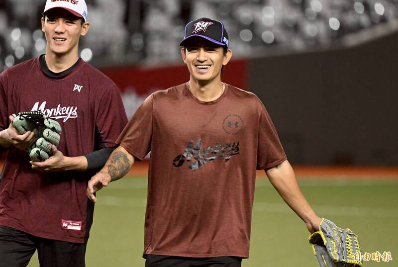 中職》林子偉重返先發打線 阿公指導李勛傑傳球