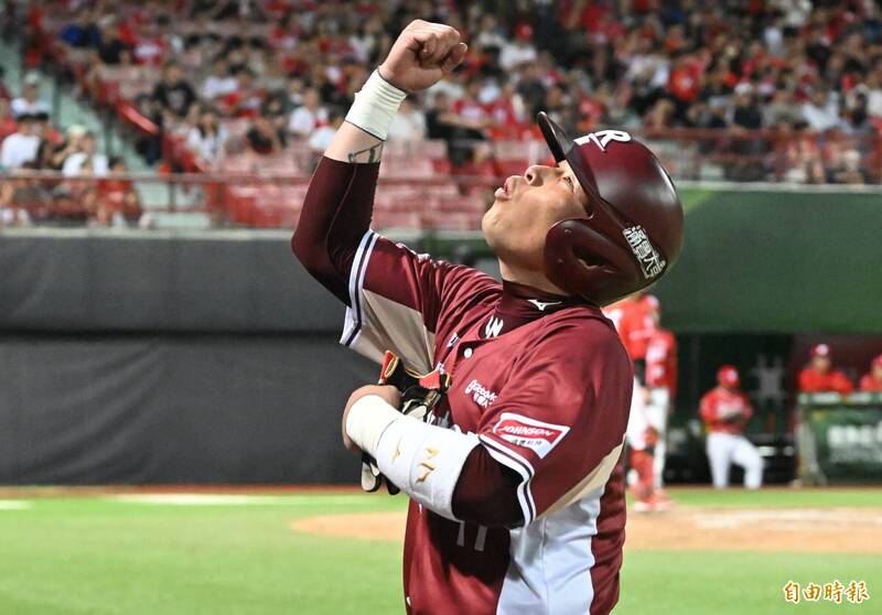 中職》林泓育開轟、林承飛猛打 樂天力克味全