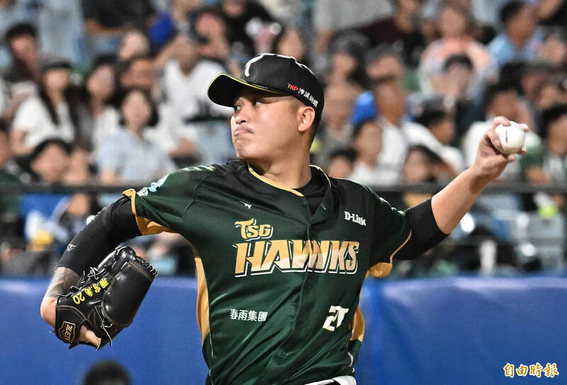 中職》江承諺本季首場無失分！鈴木駿輔相隔近400天上一軍好投吞敗