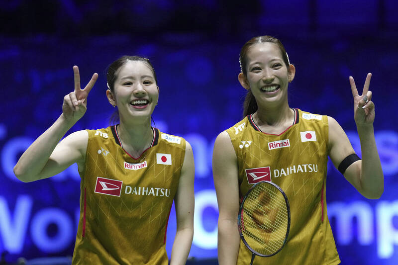 羽球世錦賽》最後一舞落幕！日本「最美女雙」感性告白 志田千陽哭了