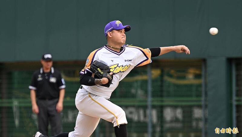 中職》入行12年求變 江承諺穿插側投讓兄弟打者喊「新招」