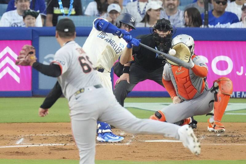 MLB》對巨人4戰被砸3次！道奇重砲開轟後挨鄧愷威觸身怒了（影音）