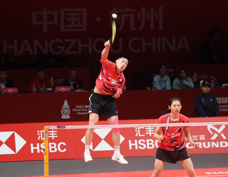 北極賽》終結連9站一輪遊！楊博軒／胡綾芳逆轉自家人闖混雙16強