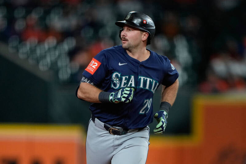 MLB》擊敗賈吉、大谷翔平！水手重砲羅里獲《棒球文摘》年度最大獎