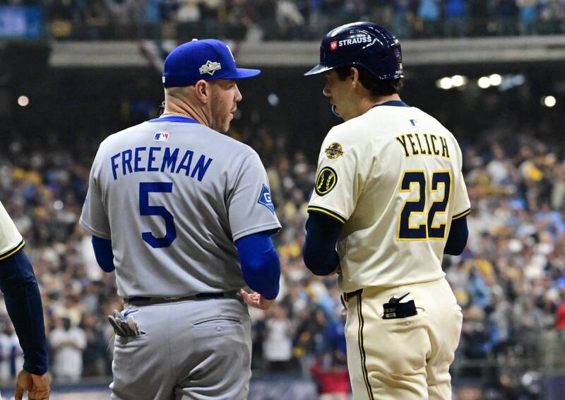 國聯冠軍賽》「他們不放棄任何出局數...」道奇球星佛里曼讚釀酒人打出精彩一仗