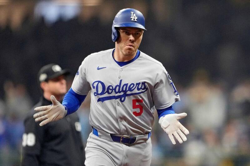 國聯冠軍賽》仰角45度還不是最高！道奇佛里曼超高全壘打寫特殊紀錄