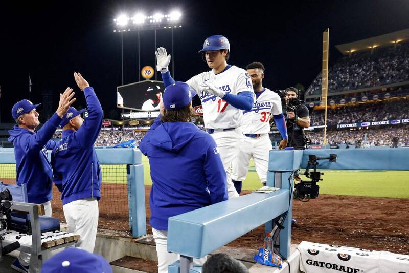 MLB季後賽》克蕭盛讚大谷翔平「異次元」！道奇老將曝賽前故意激他