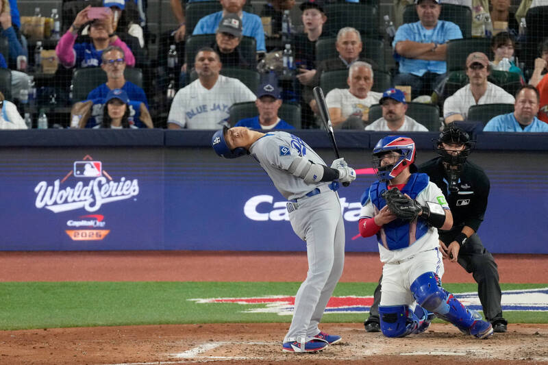 世界大賽》大谷翔平遭藍鳥迷開酸「我們不需要你」 還差點被牽制出局