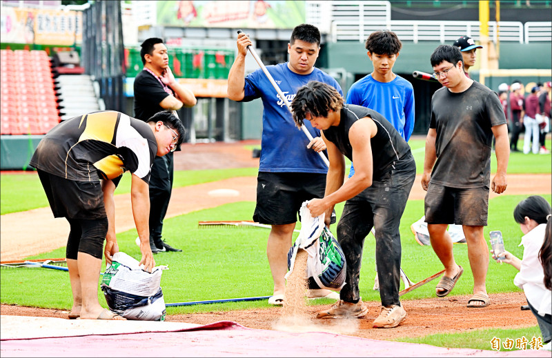 猿砸逾10萬補土 消滅主場水世界