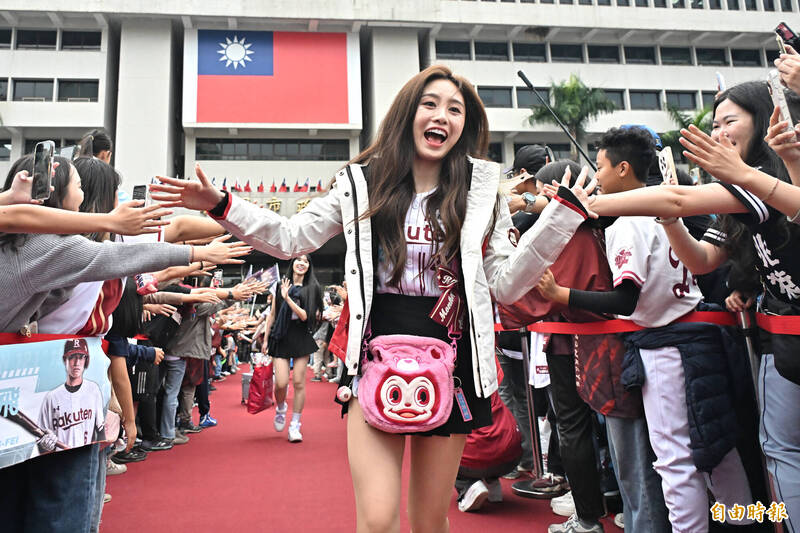 中職》若潼、曲曲、岱縈重溫封王滋味 感動喊「等太久了！」