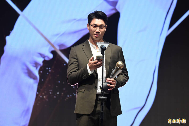 中職》明年打完就達成「平野的目標」 李振昌戴眼鏡領東山再起獎有用意