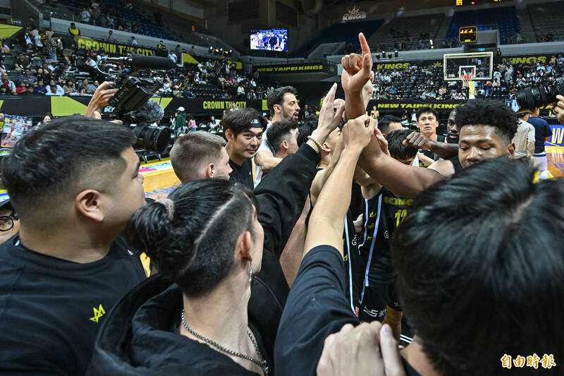 TPBL》國王只打7場就換帥太早？毛加恩坦言無法再拖：至少讓球員快樂打球