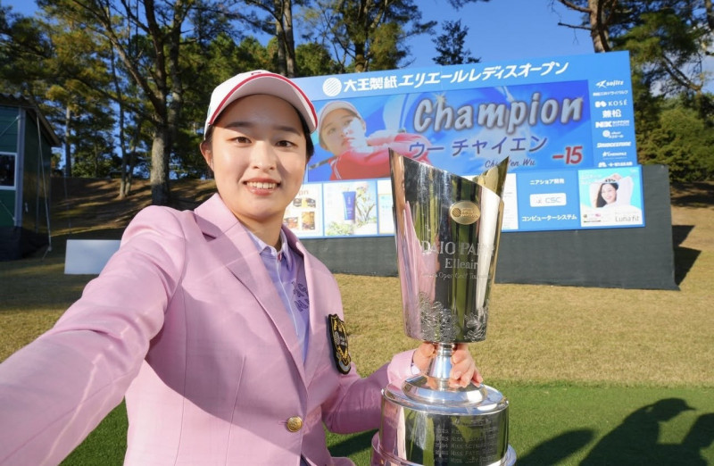 高球》中國信託女子高爾夫之星吳佳晏 談日巡正賽首冠「意義非凡」