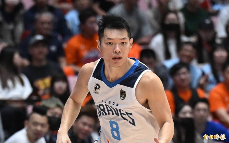 世界盃資格賽》如何看周桂羽國際賽表現？許晉哲：謝謝圖齊認可他