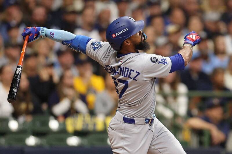 MLB》217轟重砲赫南德茲出現在交易名單！美媒曝宇宙道奇背後想法