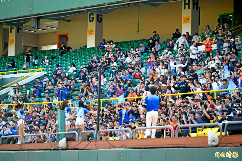 冬盟》陳思仲3分砲追分 一度燃起爭冠希望