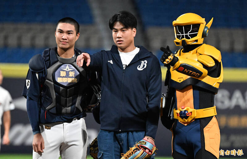 中職》手掌骨裂原因超離奇！ 兄弟第1指名：我很懊惱