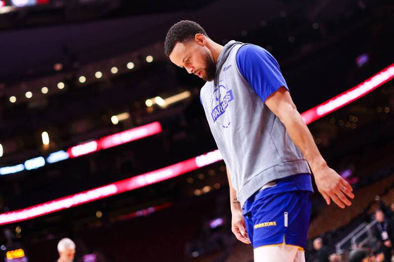 NBA》浪費柯瑞39分神演出！勇士關鍵時刻狂輸11場、柯爾：我的責任