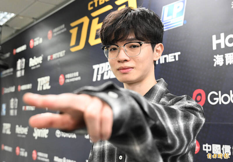 電競》首度進場看特攻賽事  Doggo曝會與同為射手的謝亞軒講屁話