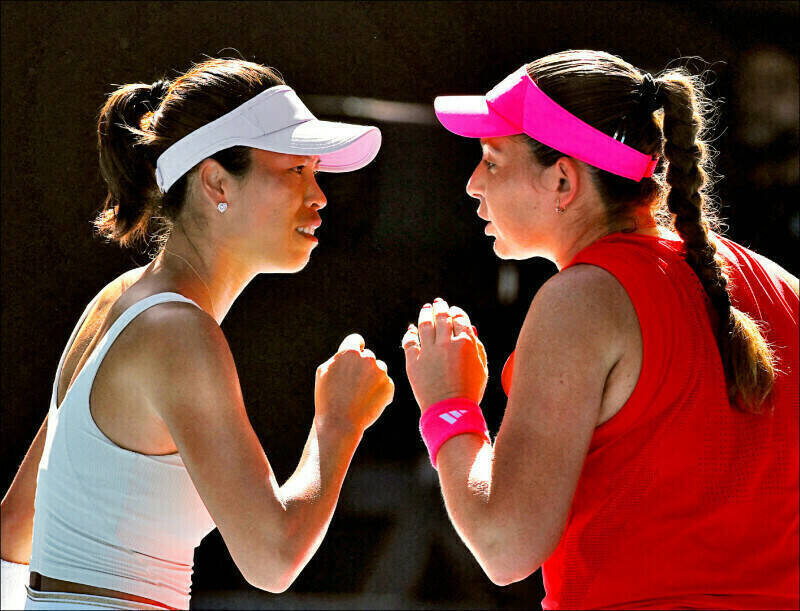 澳網》謝淑薇與O妹攜手直落二打退對手 勇闖女雙8強