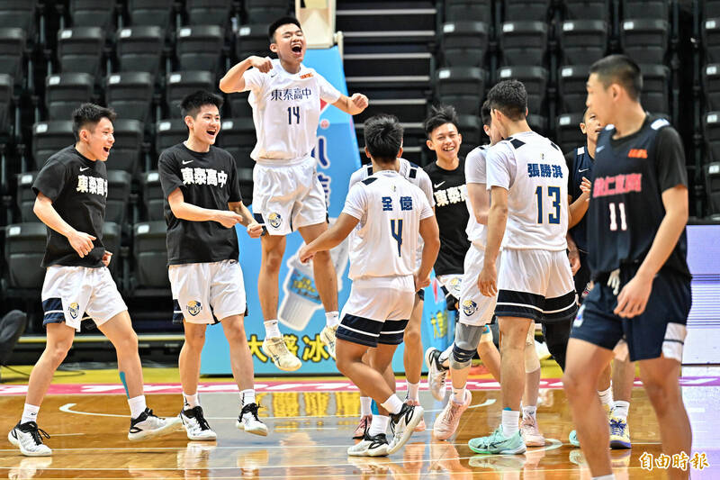 HBL》首戰就精彩！東泰秘密戰術奏效「準絕殺」能仁8強開紅盤