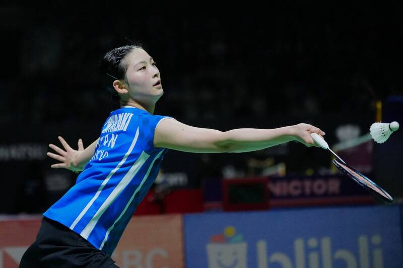 全英賽》「美少女」宮崎友花逆轉學姊奧原希望 闖女單16強