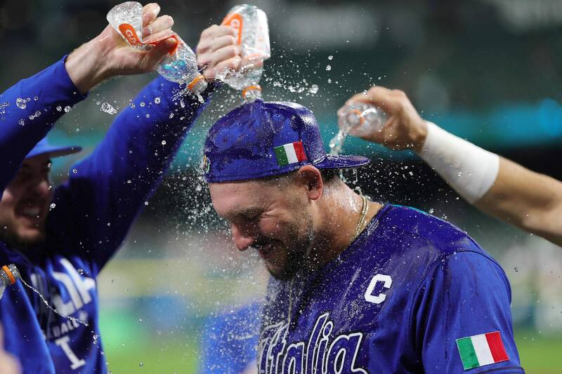 經典賽》三響砲「助攻」美國晉複賽 義大利隊長：不客氣，美國！