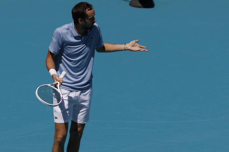 網球》才剛重返世界前10 梅德維夫首盤吞「貝果」無緣邁阿密16強