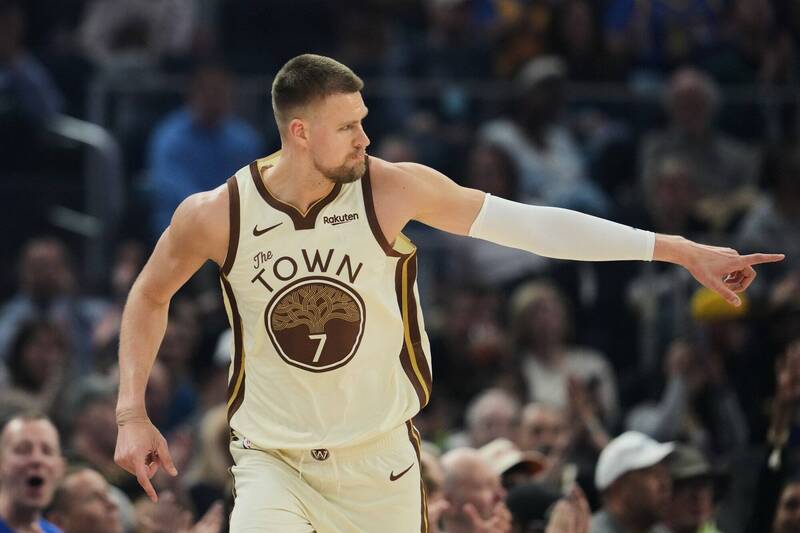 NBA》一哥柯瑞歸期再延！波辛傑斯28分率勇士擊退巫師收3連勝