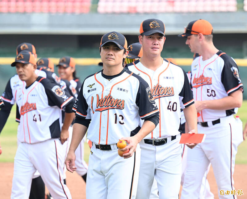 中職》陳鏞基側腹拉傷歸隊時間成謎 潘傑楷未在開季名單有原因