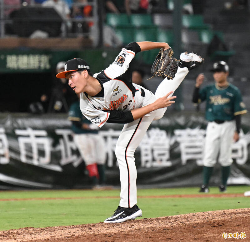 中職》亞太開幕戰螢幕E了 獅菜鳥守護神首次救援最速「？」