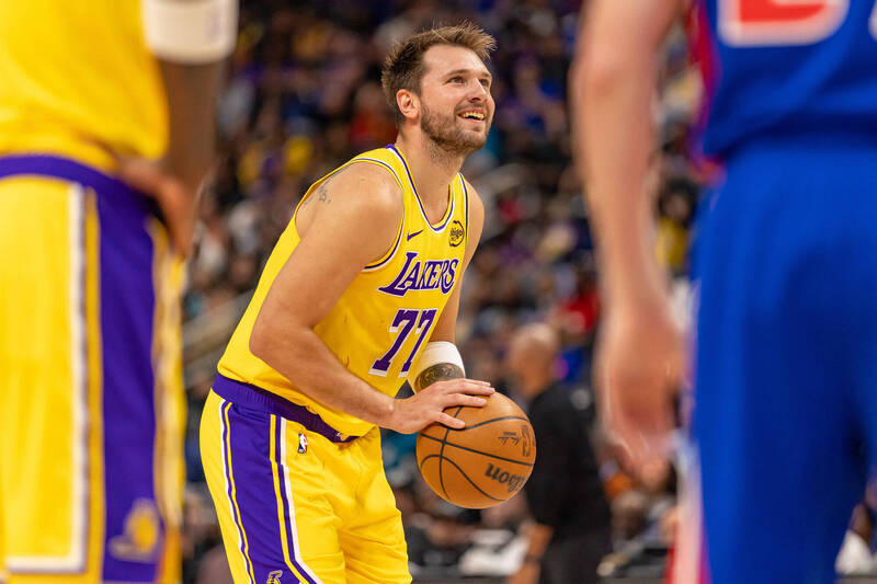 NBA》季後賽排名卡位關鍵期！ 湖人悍將連躺4場、東契奇被禁賽