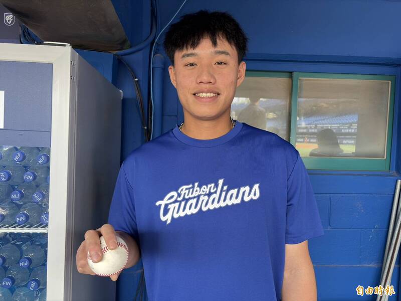 中職》石梓霖今年的目標 「投40局、拚新人王！」