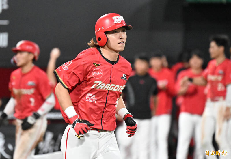 中職》張祐銘滿壘時選到保送 味全龍2：1險勝台鋼雄鷹