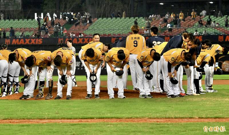 中職》兄弟相隔256天獨居墊底 明再輸球將寫球團最慘紀錄