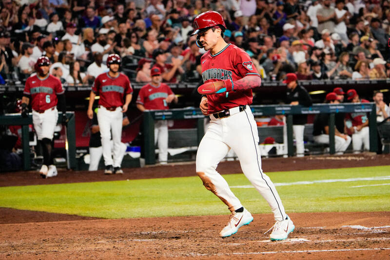 MLB》台美混血球星「卡仔」3安猛打賞！ 響尾蛇2連勝緊咬宇宙道奇