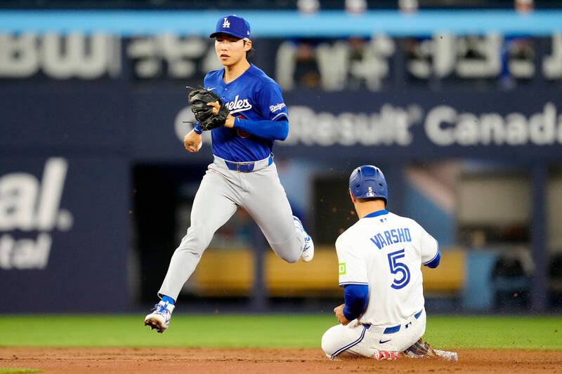 MLB》金慧成本季大聯盟首場先發4支2  加碼上演背身接殺超美技