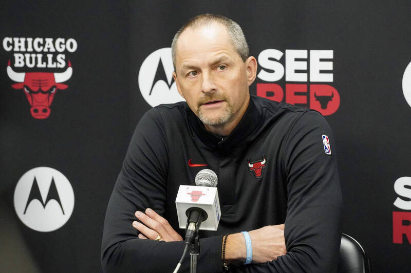 NBA》公牛連4季無緣季後賽 球隊副總裁、總經理都下台一鞠躬