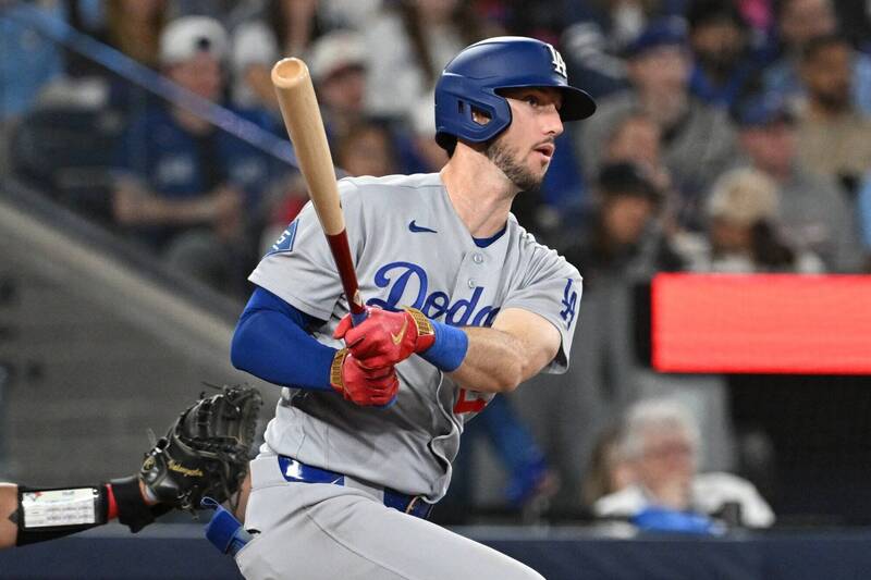 MLB》為何拒絕藍鳥10年111億大約投靠道奇？148轟明星強打回應了