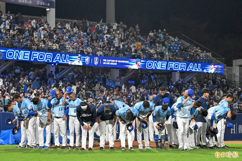 中職》富邦遭打爆慘敗！野手差點登板 寫本季聯盟首見慘紀錄