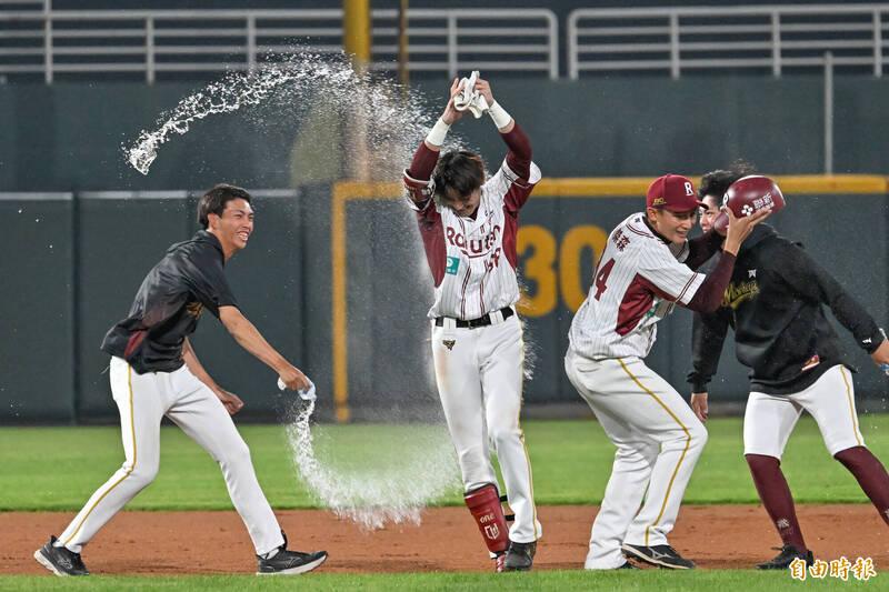 中職》陳晨威再見二壘安打 開季已拿3次單場MVP！