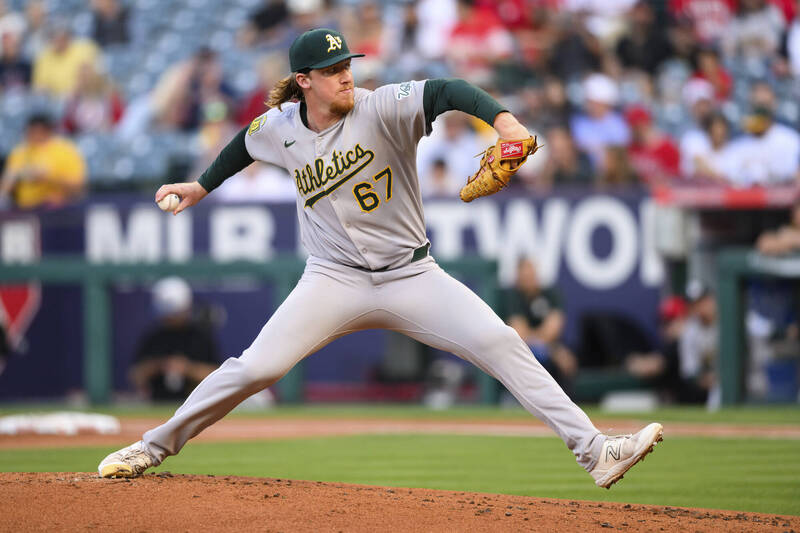 MLB》加入道奇後1球都沒投就掰掰！ 198公分巨投轉戰新東家