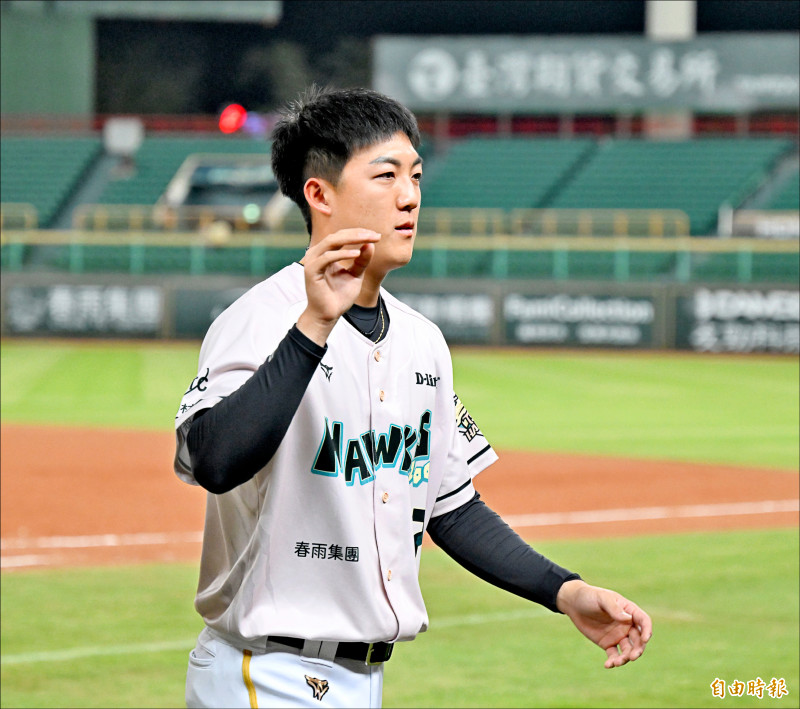低肩側投真傳 陳宇宏「勾」勒未來