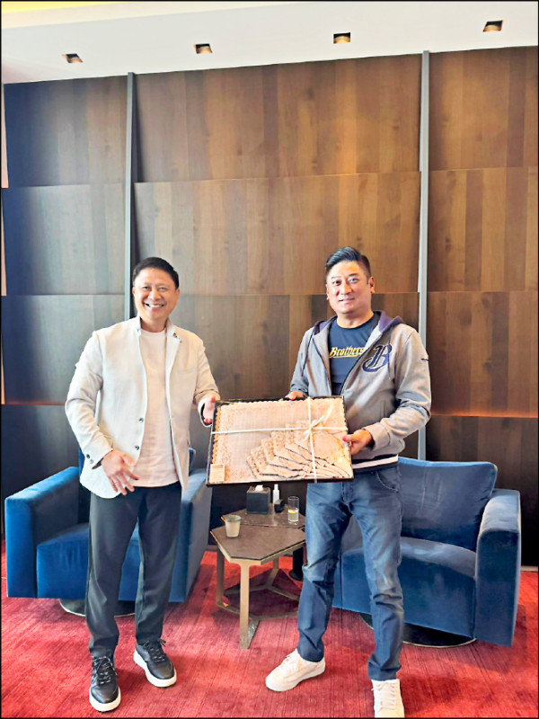 接見菲體委會主席 辜仲諒推亞洲大聯盟