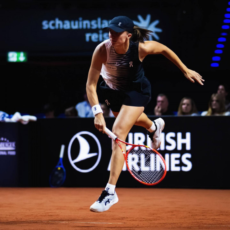 網球》紅土女王史薇泰克奏捷 斯圖加特送給新教頭首勝