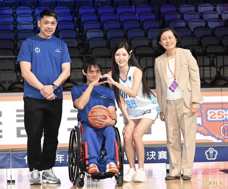 UBA》感謝輪椅籃球選手陳易成支持  「Fubon Angels」南珉貞驚喜現身
