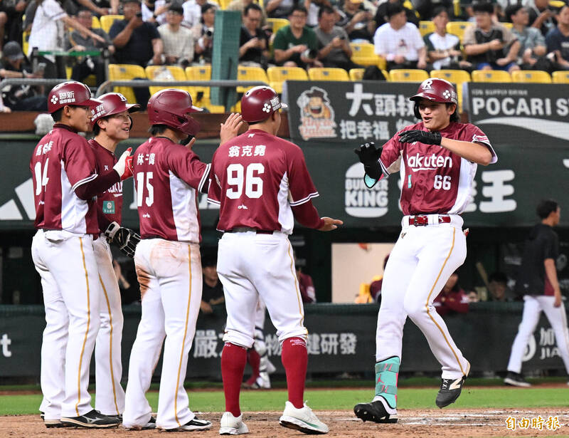 中職》神！樂天大物何品室融生涯首轟即滿貫 打破聯盟高懸27年障礙