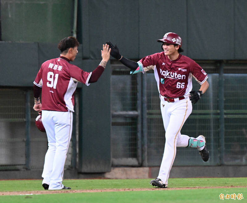 中職》聯盟37年最年輕首轟滿貫 樂天大物斬斷台鋼4連勝
