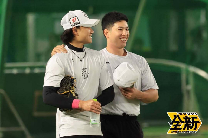 中職》比賽還要繼續！軟銀IG貼徐若熙笑容照 栗原在旁打氣